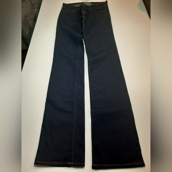 J brand Jeans - Picture 1 of 4